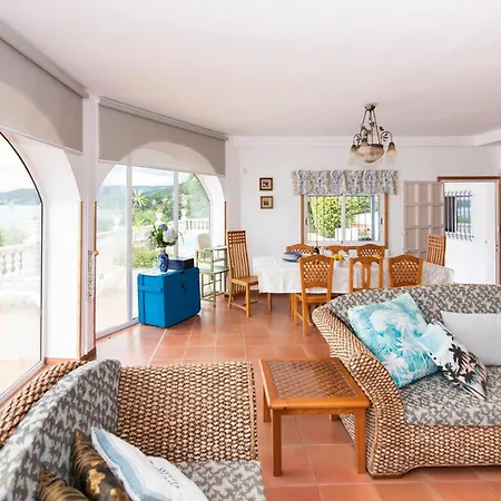 Chalet Sotoxusto بيت للعطل