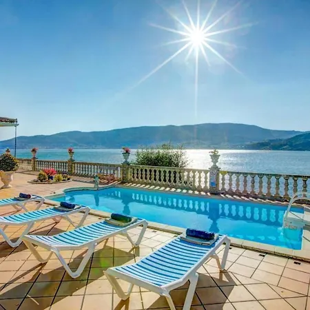 Chalet Sotoxusto بونتيفيذرا